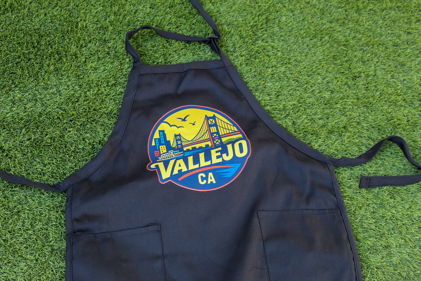 VALLEJO APRON