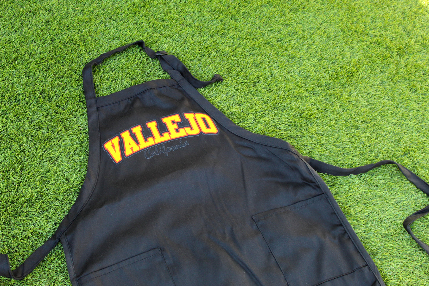 VALLEJO APRON